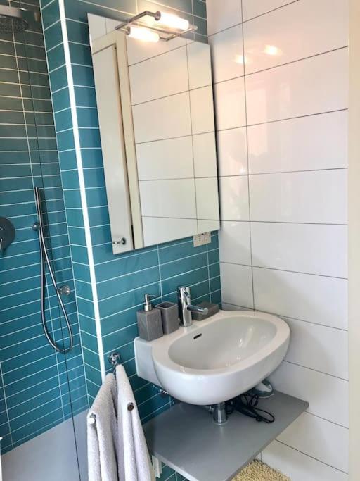 Mascalzone Latino, City Center Apartment Como Eksteriør billede